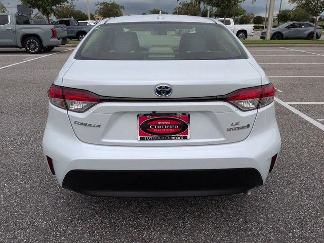 Certified Used 2024 WIND CHILL PEARL Toyota  image 5