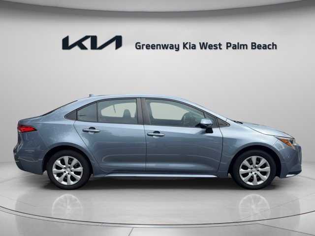 Used 2024  Toyota LE image 8