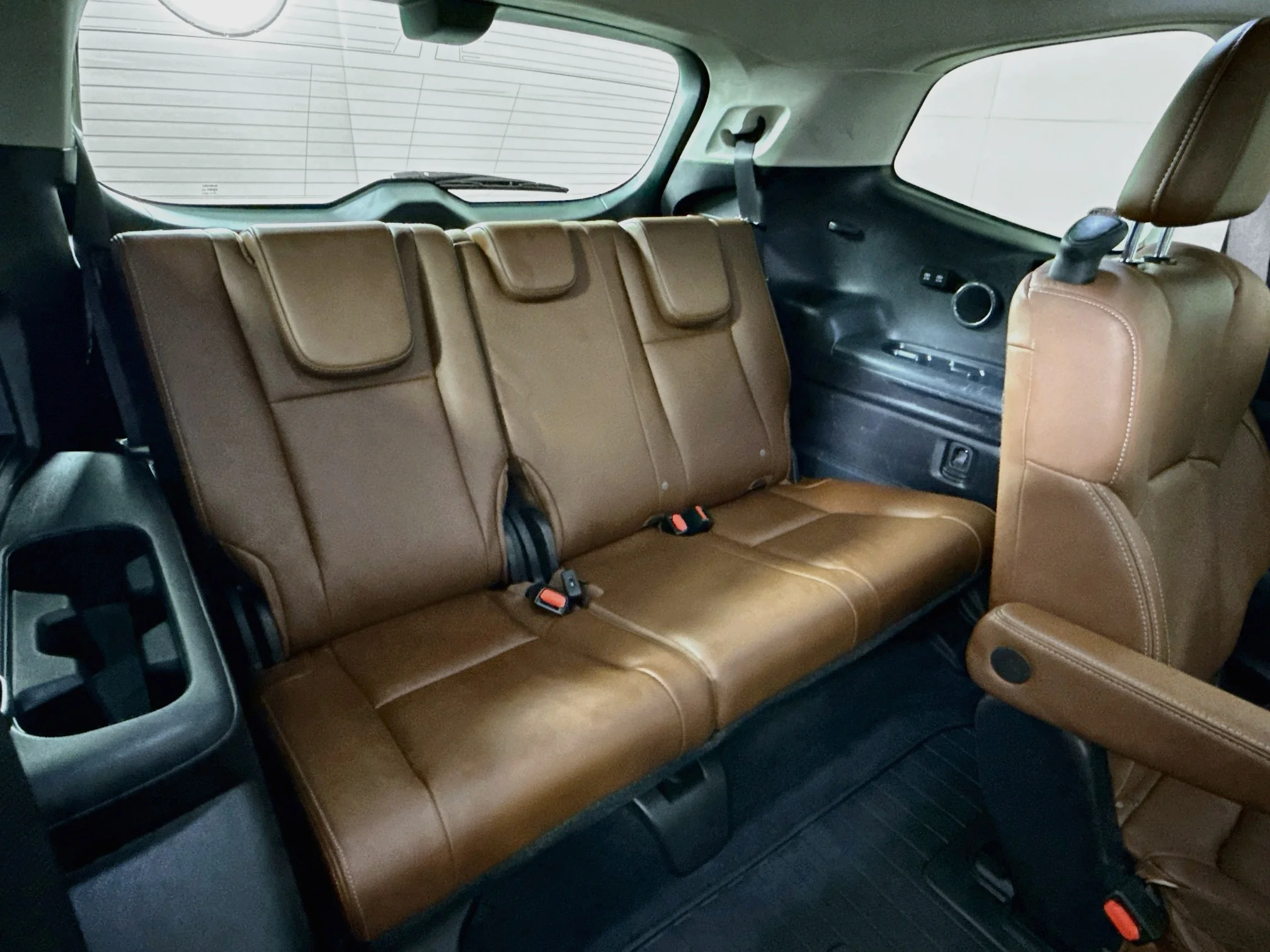 Used 2021 Crystal White Pearl Subaru Touring image 29
