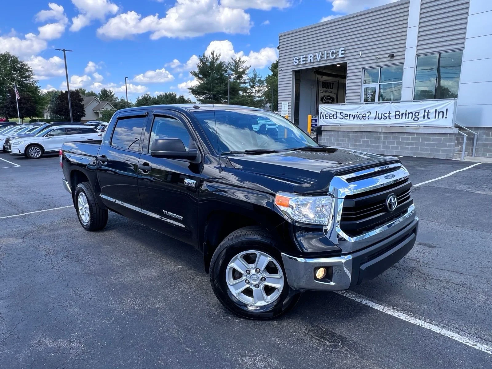 Used 2017 Black Toyota SR5 image 14