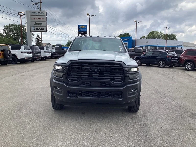 New 2026 Bright White Clearcoat RAM Tradesman image 2