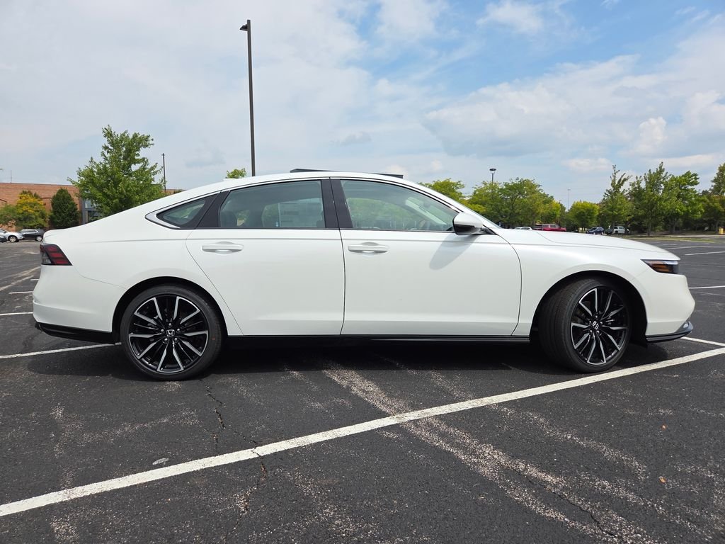 New 2026 Platinum White Pearl Honda Touring image 27