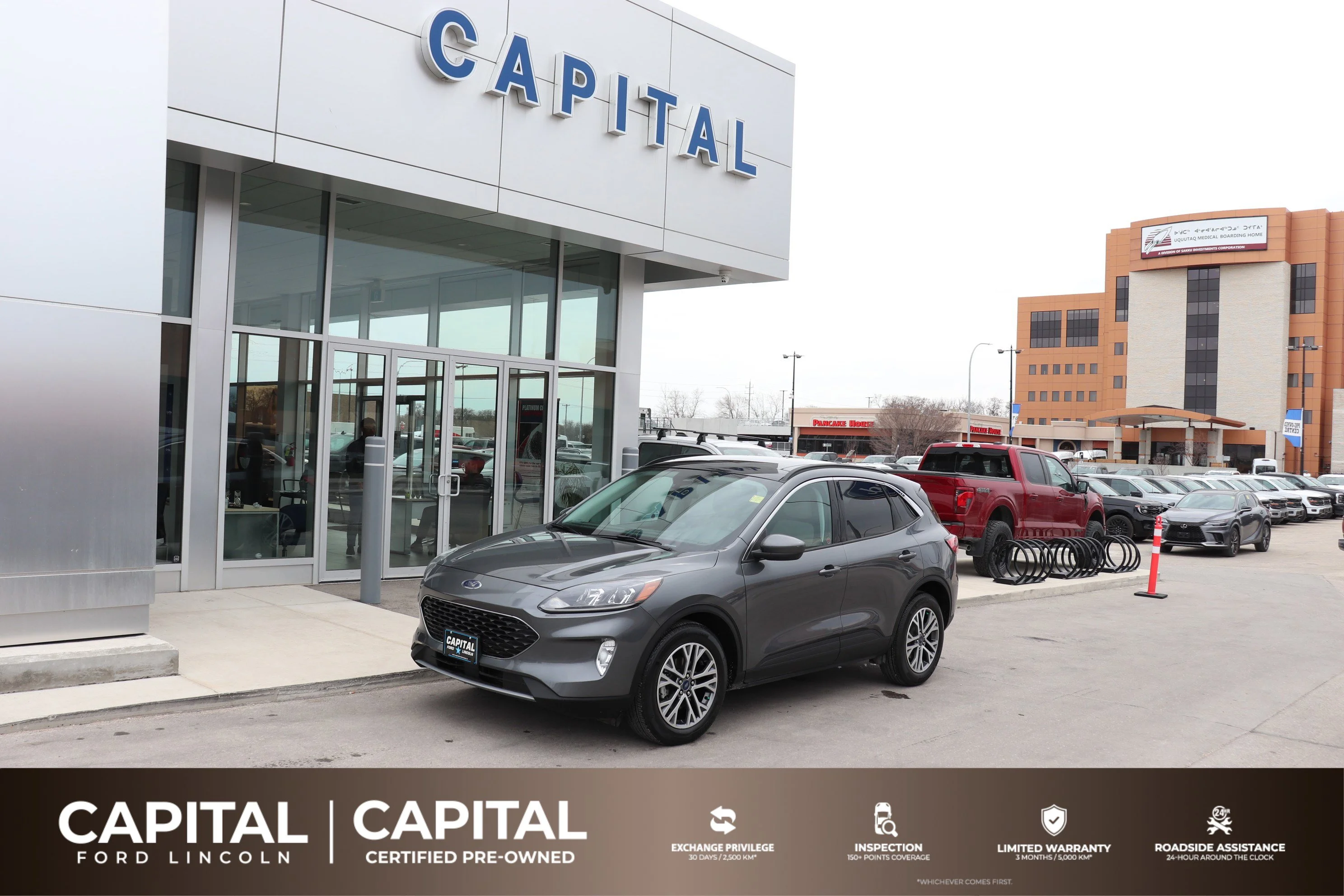 Used 2022 Gray Ford SEL AWD image 1