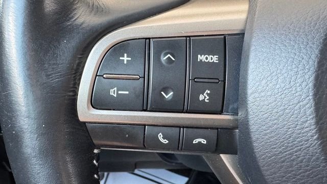 Used 2017 Atomic Silver Lexus 300h image 27