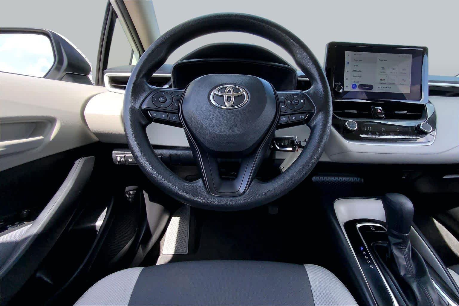 Used 2023 Ice Cap Toyota LE image 6