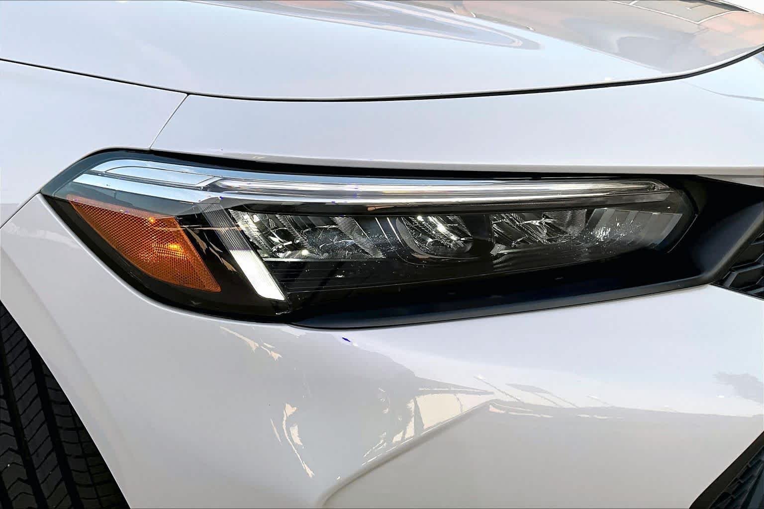 Used 2026 Platinum White Pearl Honda Sport image 26