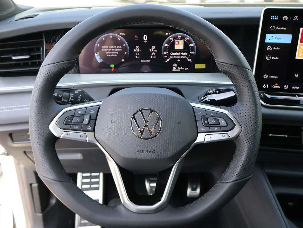 New 2026 White Volkswagen 2.0T SE R-Line Black image 24