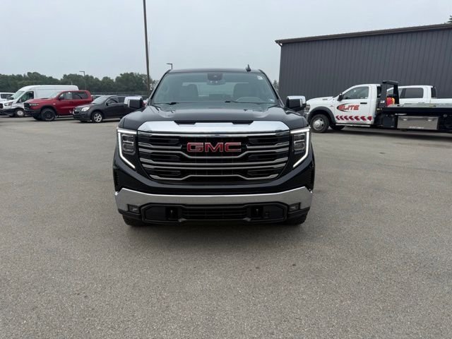 Used 2024 Black GMC SLT image 2