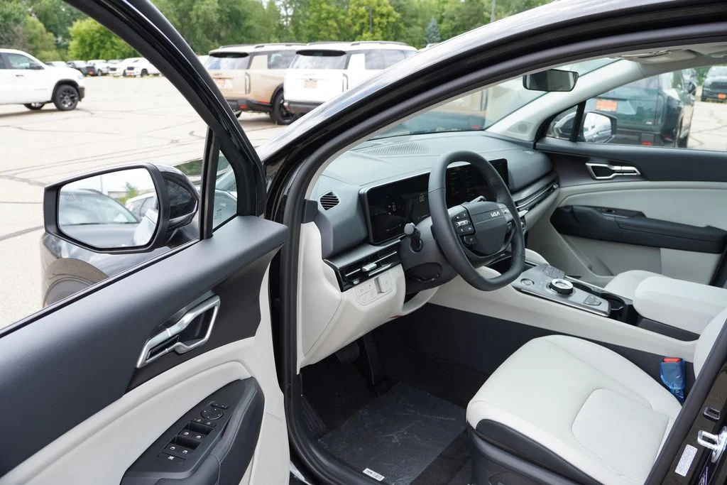 2027 Kia Sportage EX Hybrid - Photo 10