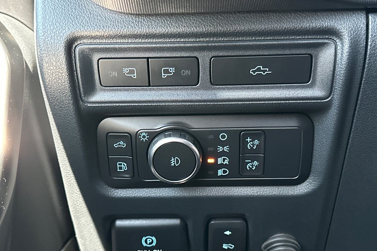Used 2022 Gray Ford Platinum image 29