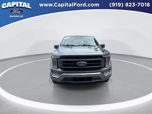 Used 2023 Gray Ford Lariat image 3