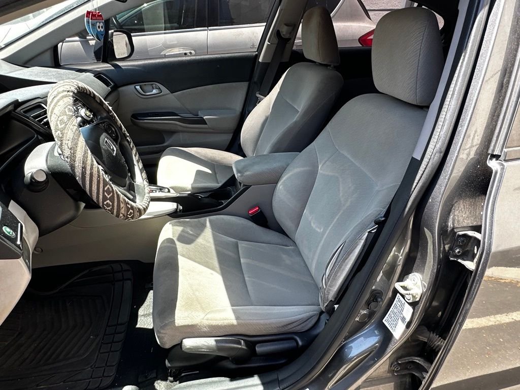 Used 2013  Honda LX image 20