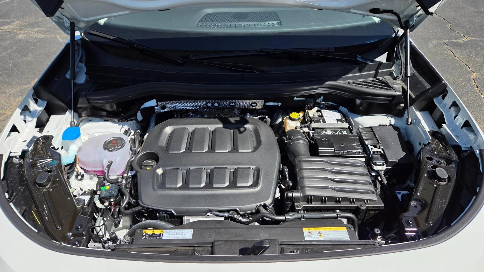 New 2026 Pure White Volkswagen SE image 61
