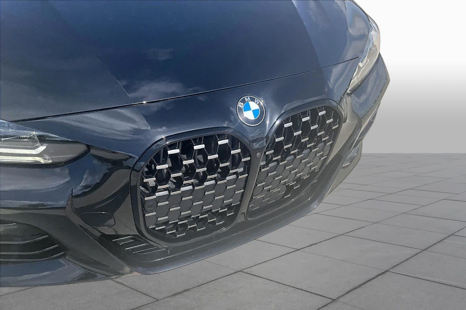 Used 2024 Black Sapphire Metallic BMW M440i image 26