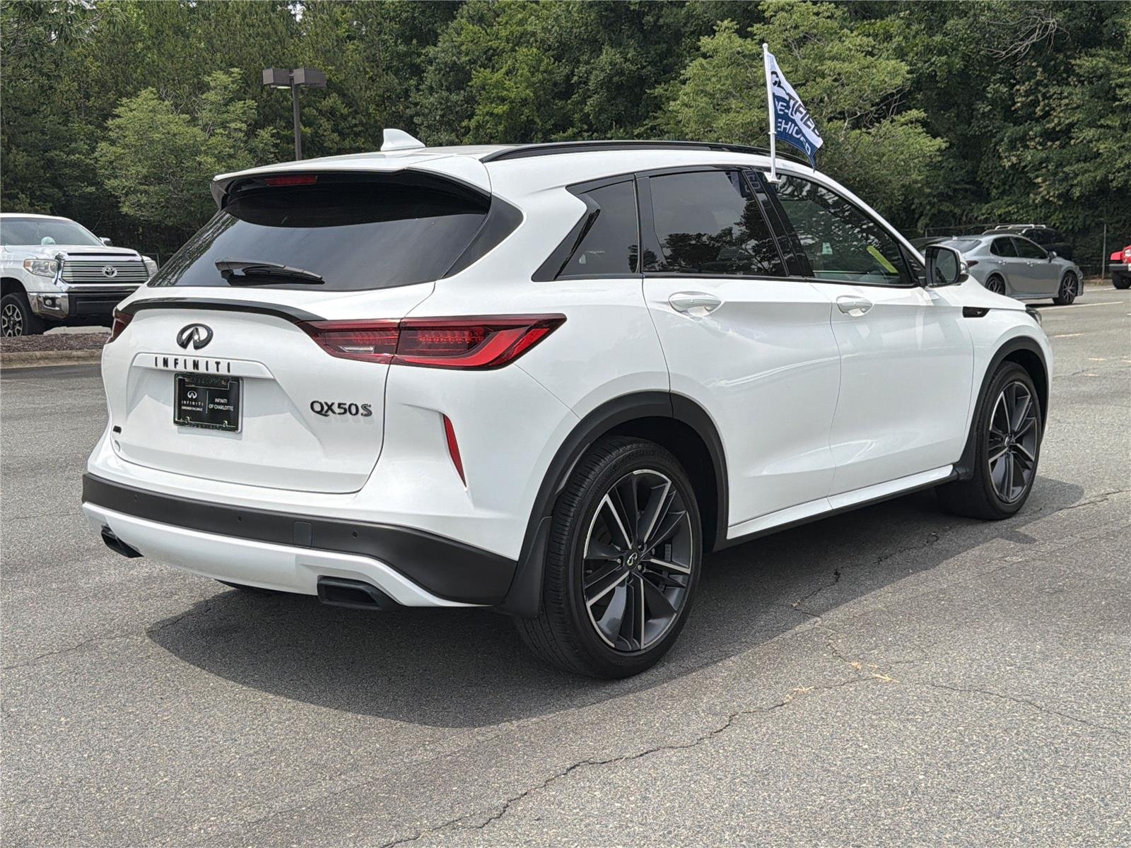 Used 2023 Radiant White INFINITI SPORT image 30