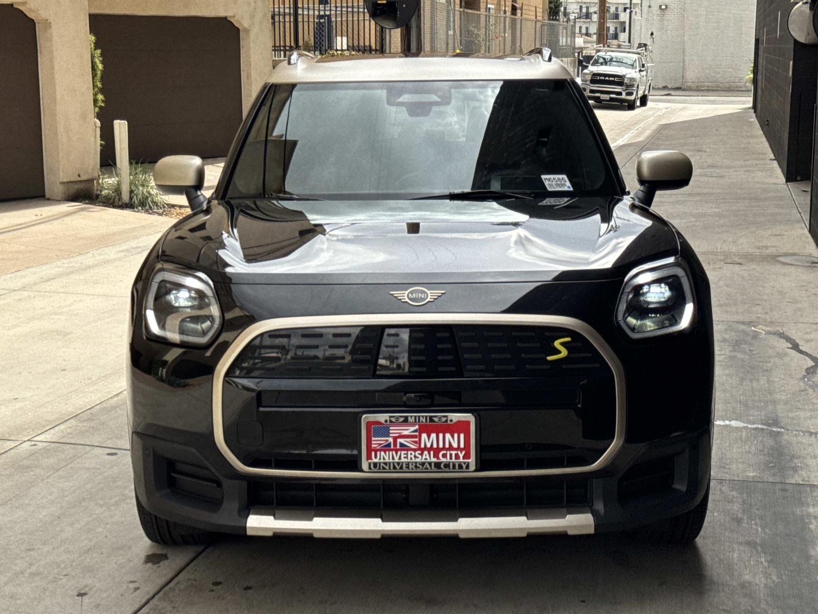 Used 2025 MINI Countryman SE with VIN WMZ53GA0XS7S89418 for sale in Los Angeles, CA