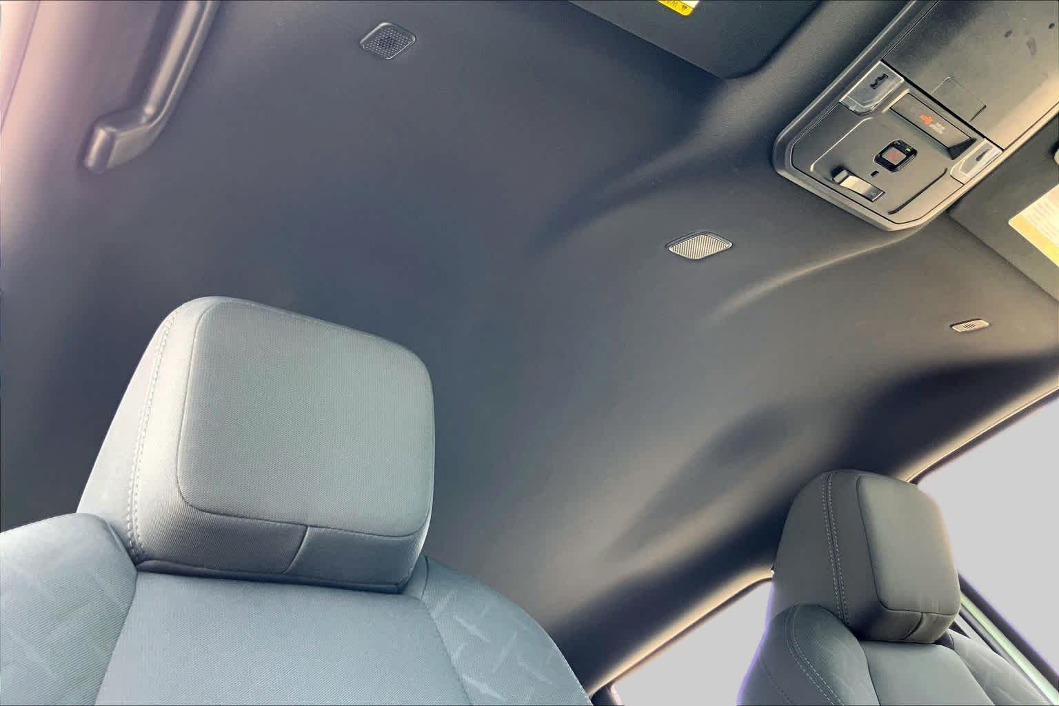 Used 2025 Ice Cap Toyota SR5 image 14