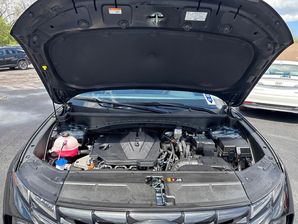 Used 2023 Black Hyundai SEL image 11