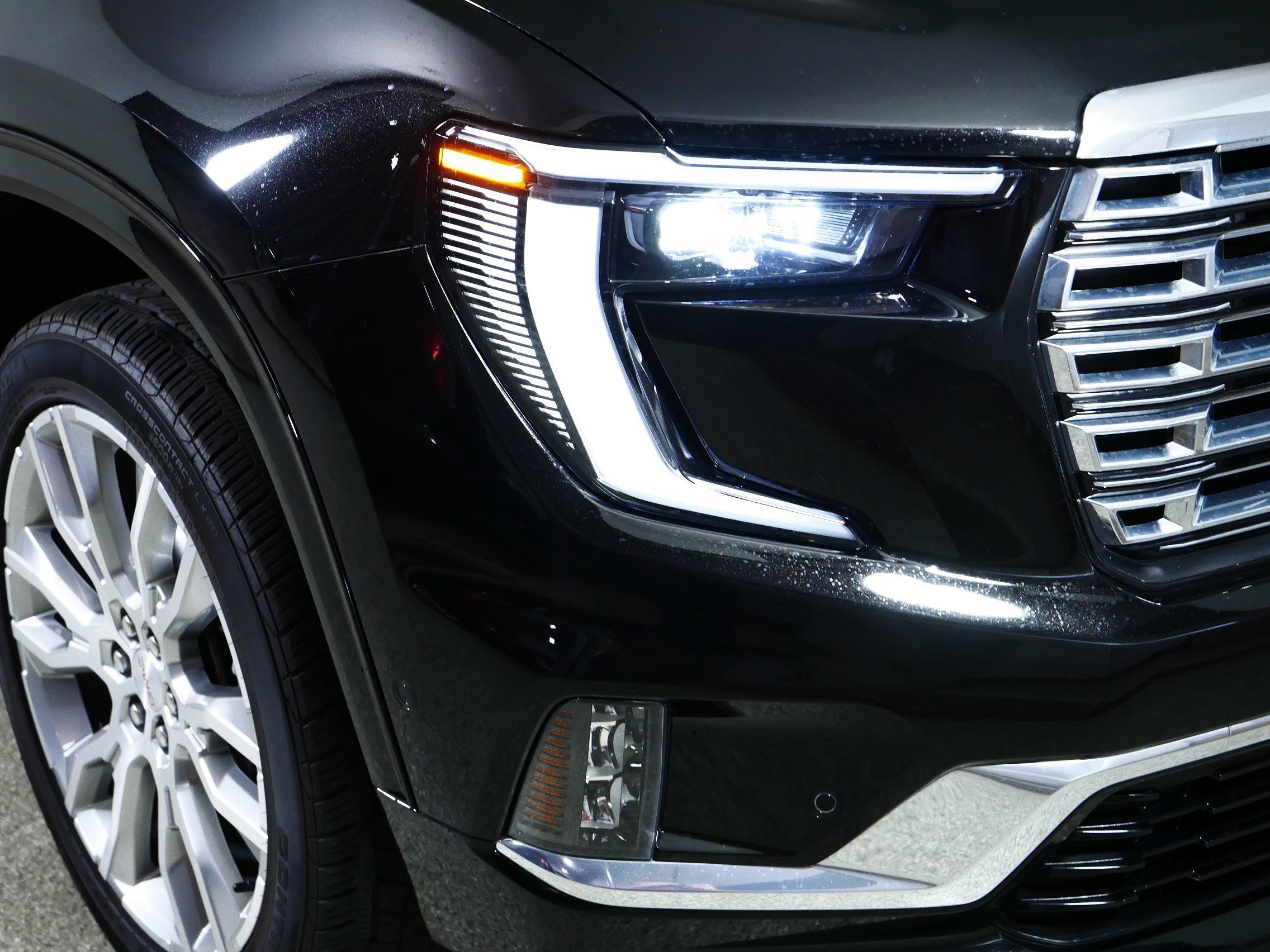 Used 2024 Ebony Twilight Metallic GMC Denali image 16