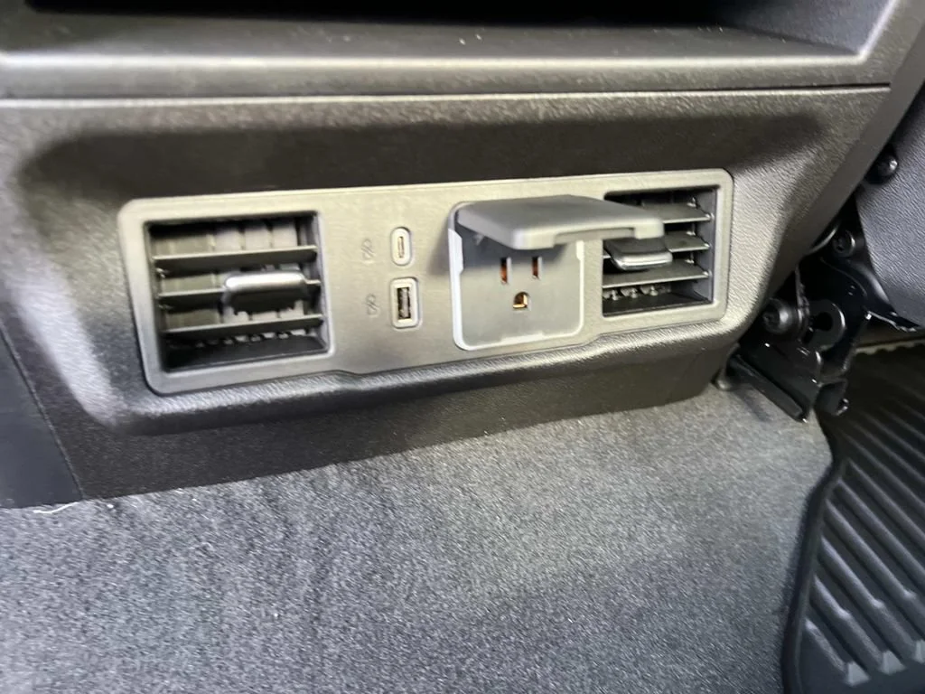2026 Chevrolet Silverado 1500 LT - Photo 10