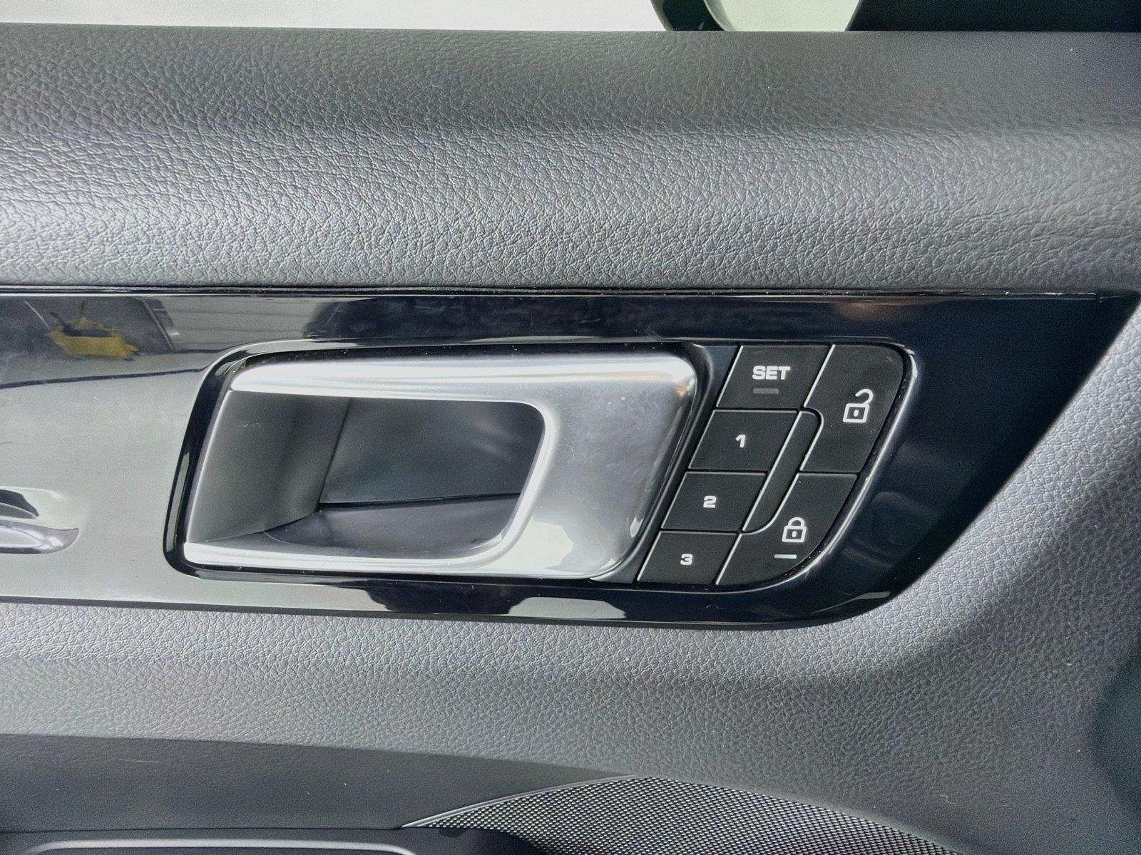 Used 2023 Black Porsche Platinum Edition image 7