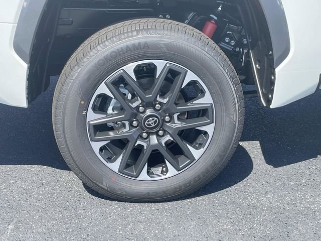 2026 Toyota Tundra Limited - Photo 8