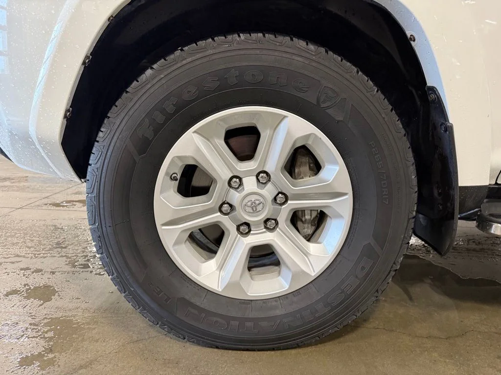 Used 2015 White Toyota SR5 Premium image 24