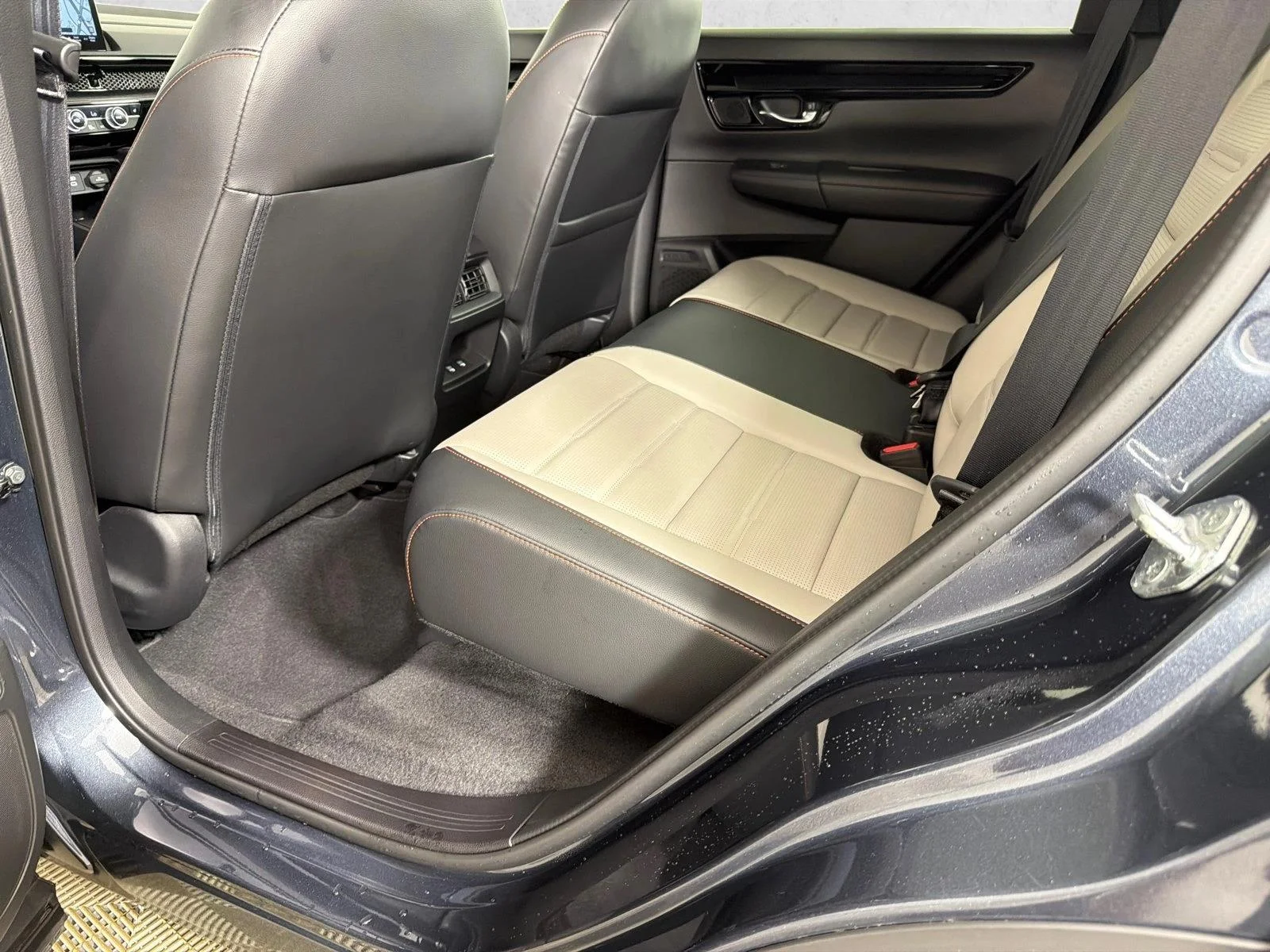 Used 2024 Meteorite Gray Met Honda Sport Touring image 23