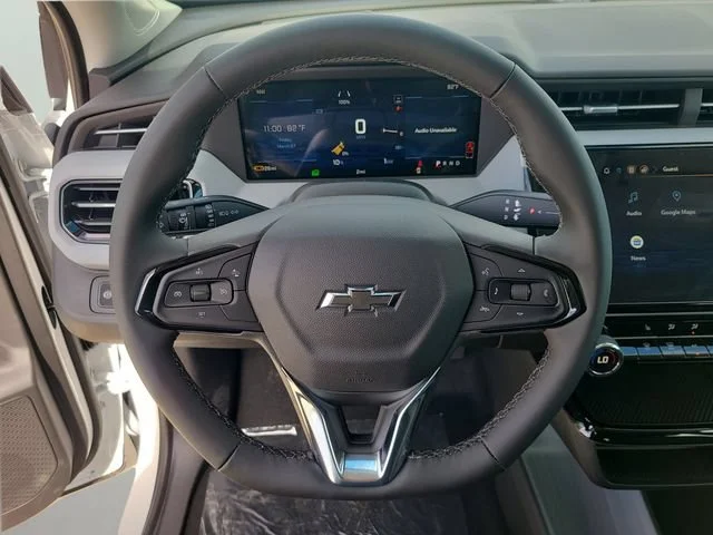 New 2027 Summit White Chevrolet LT image 22