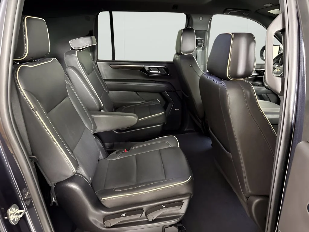 Used 2025 Dark Ash Metallic Chevrolet Premier image 22