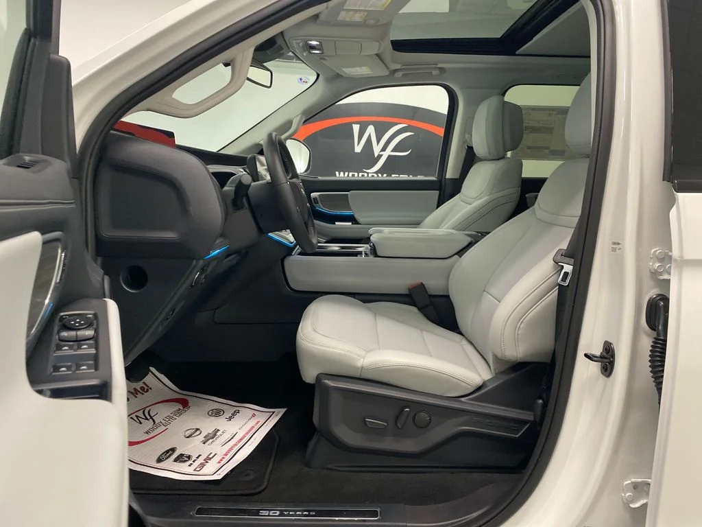 New 2027 Star White Metallic Tri-Coat Ford MAX Platinum image 14