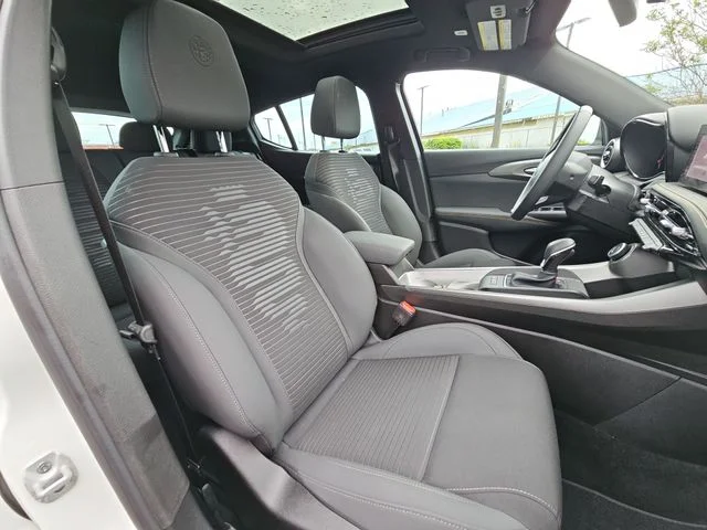 Used 2025 White Alfa Romeo Base image 30