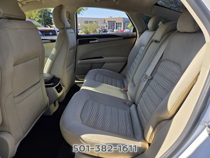 Used 2016 Oxford White FORD 4DR SDN SE FWD image 12