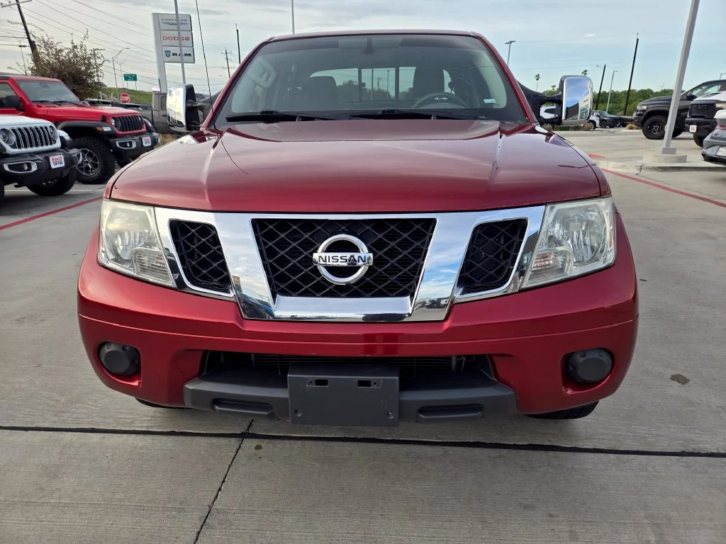 Used 2019 Red Nissan SV image 8