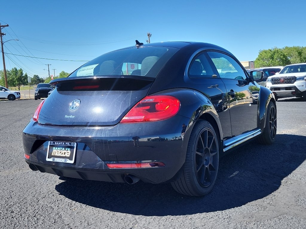 Used 2014  Volkswagen R-Line image 6