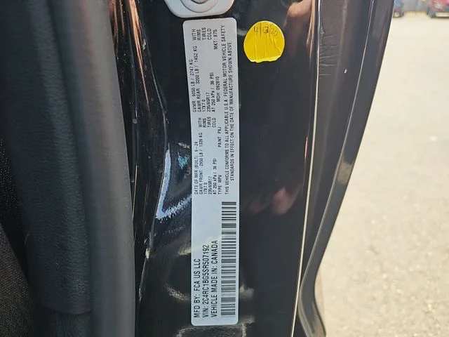 Used 2025 Black Chrysler Select image 36