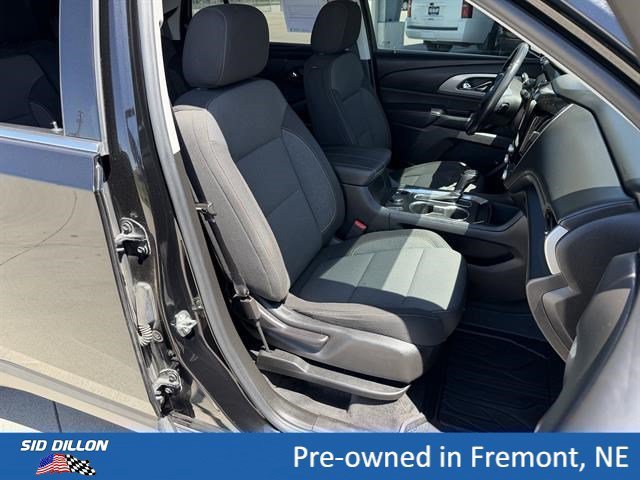 Used 2020 Mosaic Black Metallic Chevrolet LT Cloth image 7
