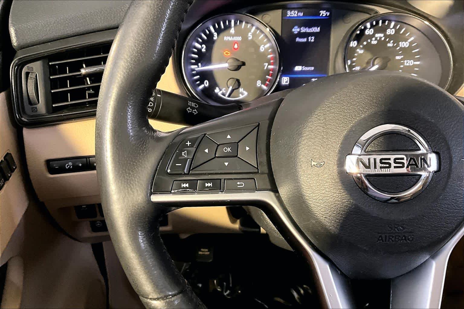 Used 2018 Caspian Blue Nissan SV image 24
