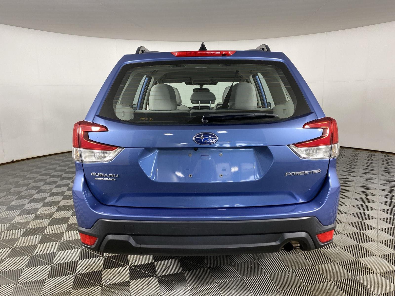 Used 2024 Horizon Blue Pearl Subaru Base image 6