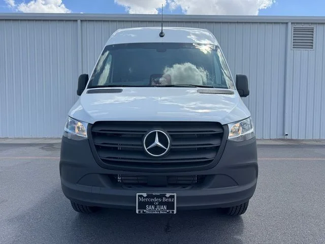 New 2026  Mercedes-Benz Crew 170 WB image 14