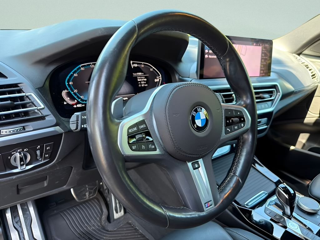 Used 2022 Black BMW xDrive30i image 13