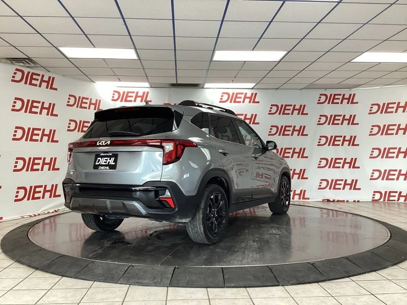 Used 2024 Gray Kia X-Line image 7