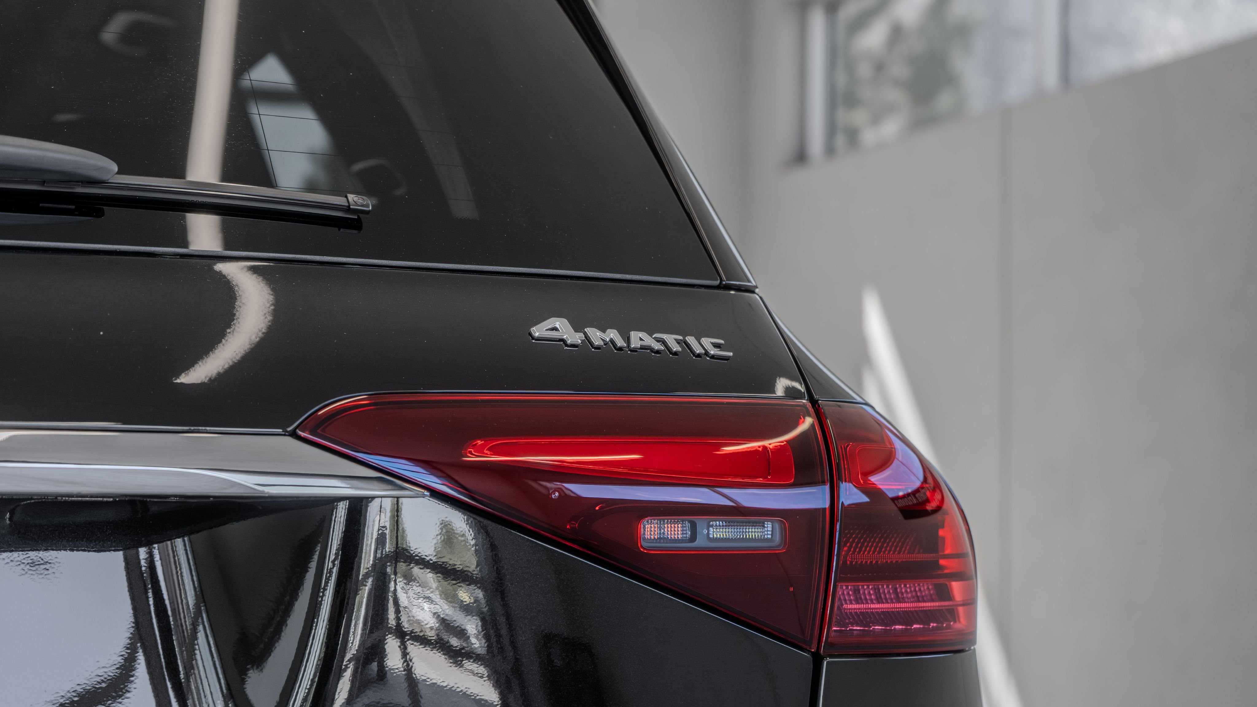 New 2026 Obsidian Black Metallic Mercedes-Benz GLE 580 image 23