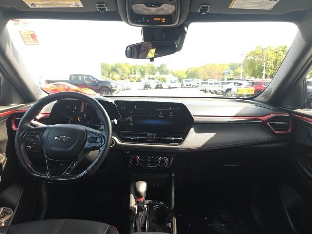 Used 2024 White Chevrolet RS image 27