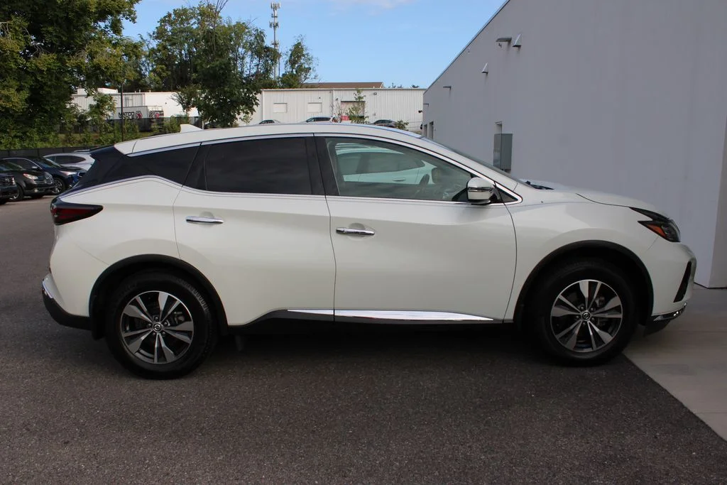 Used 2020 Pearl White Nissan S image 33