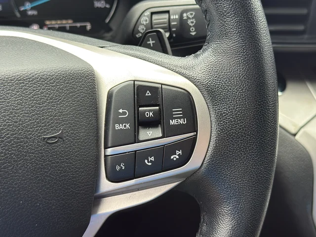 Used 2020 White Ford XLT image 23