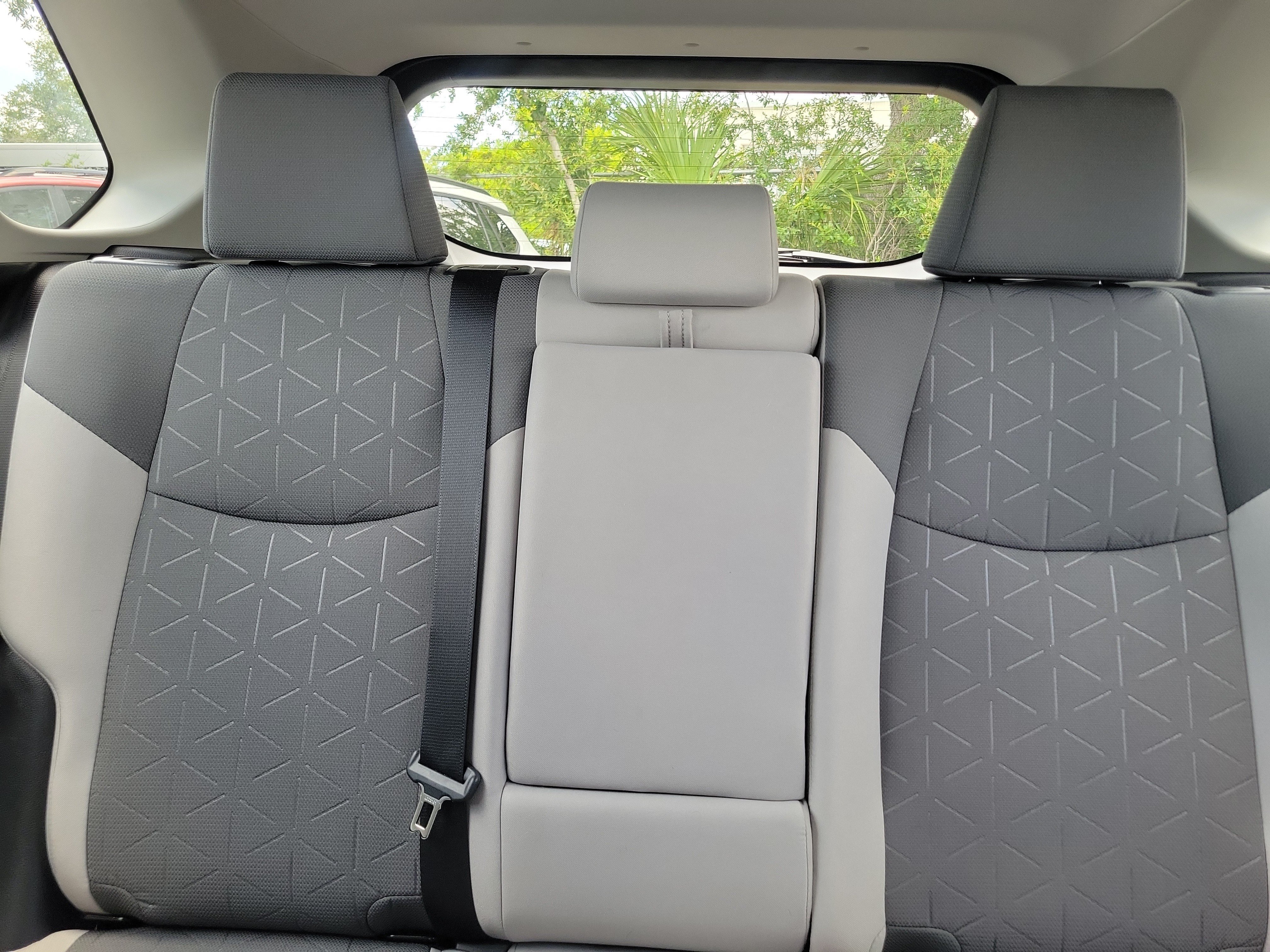 Used 2020 Silver Sky Metallic Toyota XLE image 30