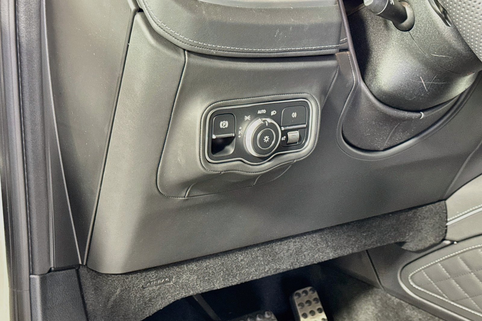 New 2027 Polar White Mercedes-Benz AMG® G 63 image 10