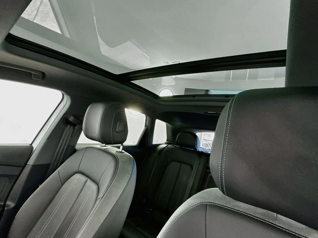 Used 2024 White Audi Premium Plus image 22