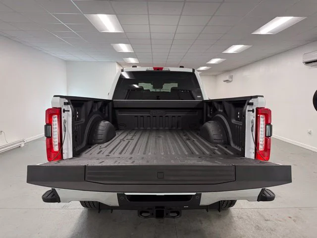 New 2026 Oxford White Ford F-350® Lariat® image 25